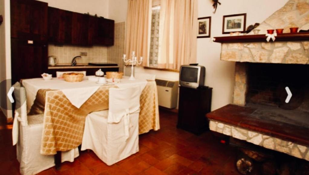 Agriturismo Nuova Fattoria Bed and Breakfast Borgo Sabotino Exteriör bild